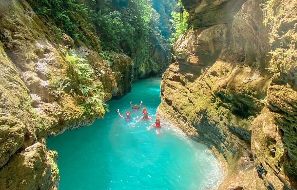 Kawasan Canyoneering Badian
