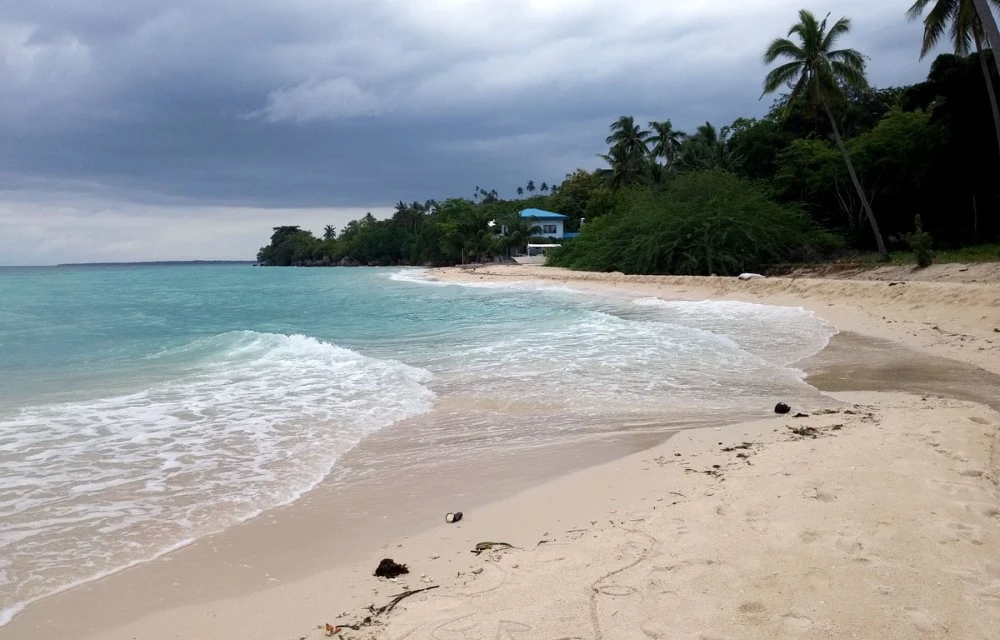 Lambug Beach Badian